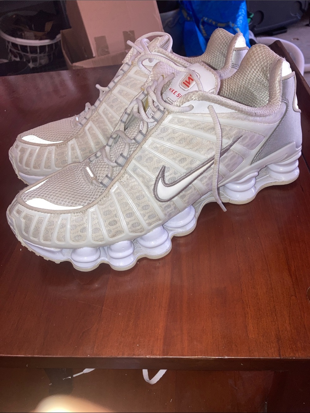 NIKE SHOX TL Metallic Silver White Mens Shoes Size 10 AV3595-100